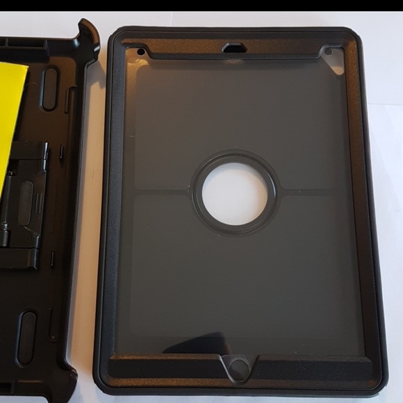 Ipad pro 9.7 defender case - Picture 2 of 3